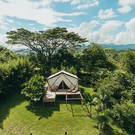 Glamping Entre Rios Hotel Calarca Bagian luar foto